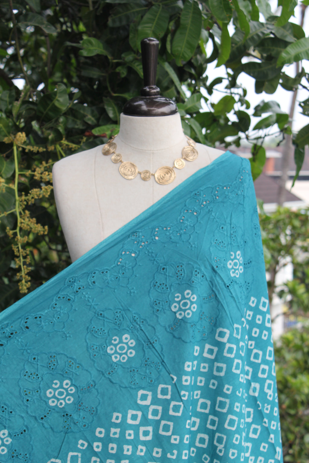 BLUE CUTWORK-MLP1