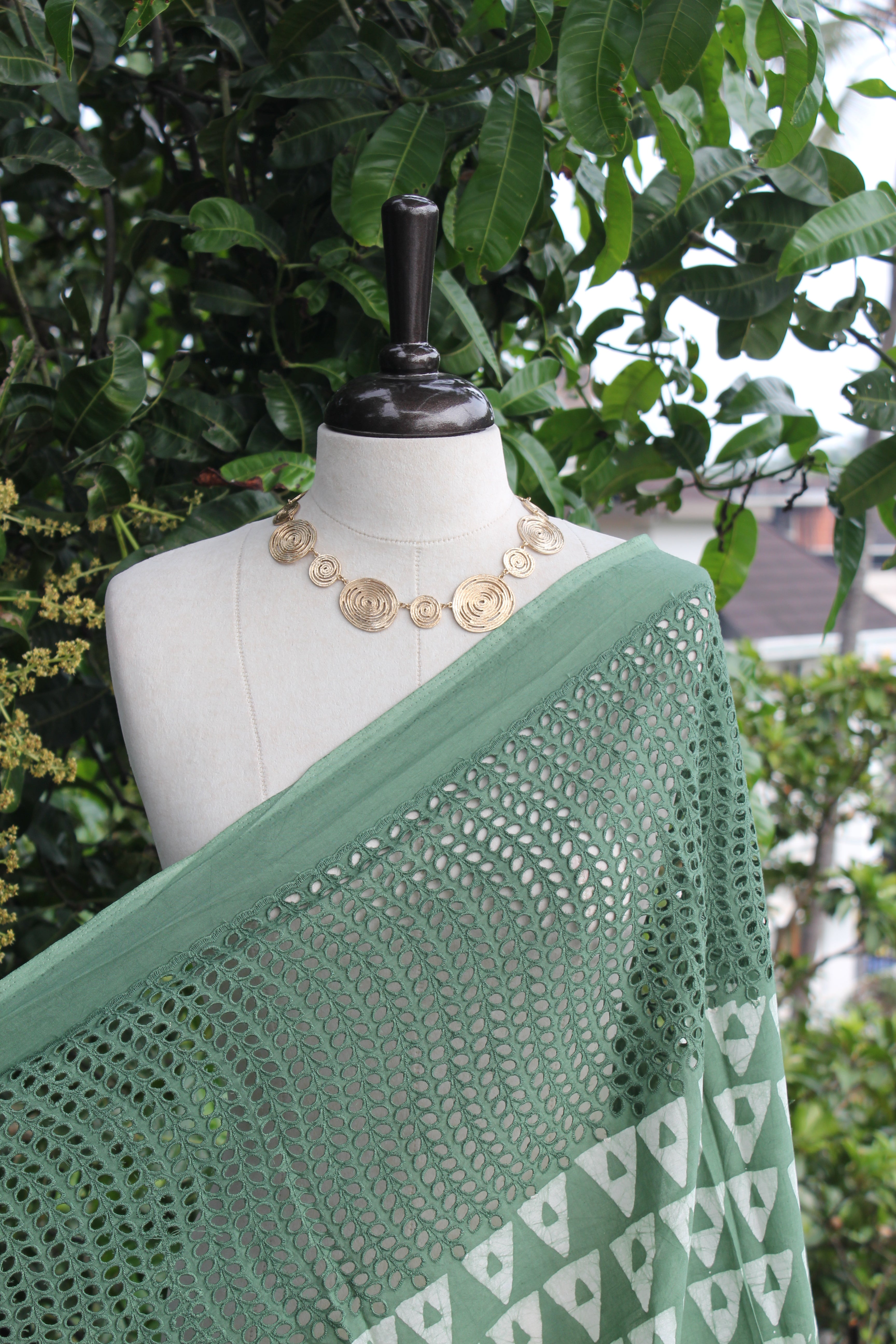 GREEN CUTWORK MLP-6