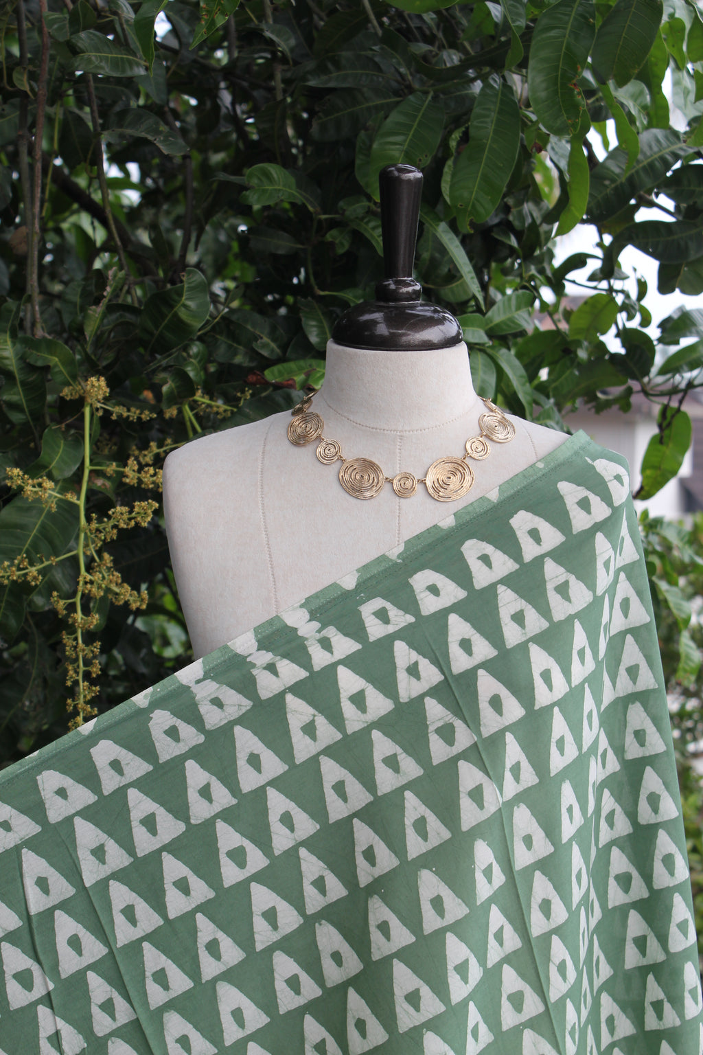 GREEN CUTWORK MLP-6