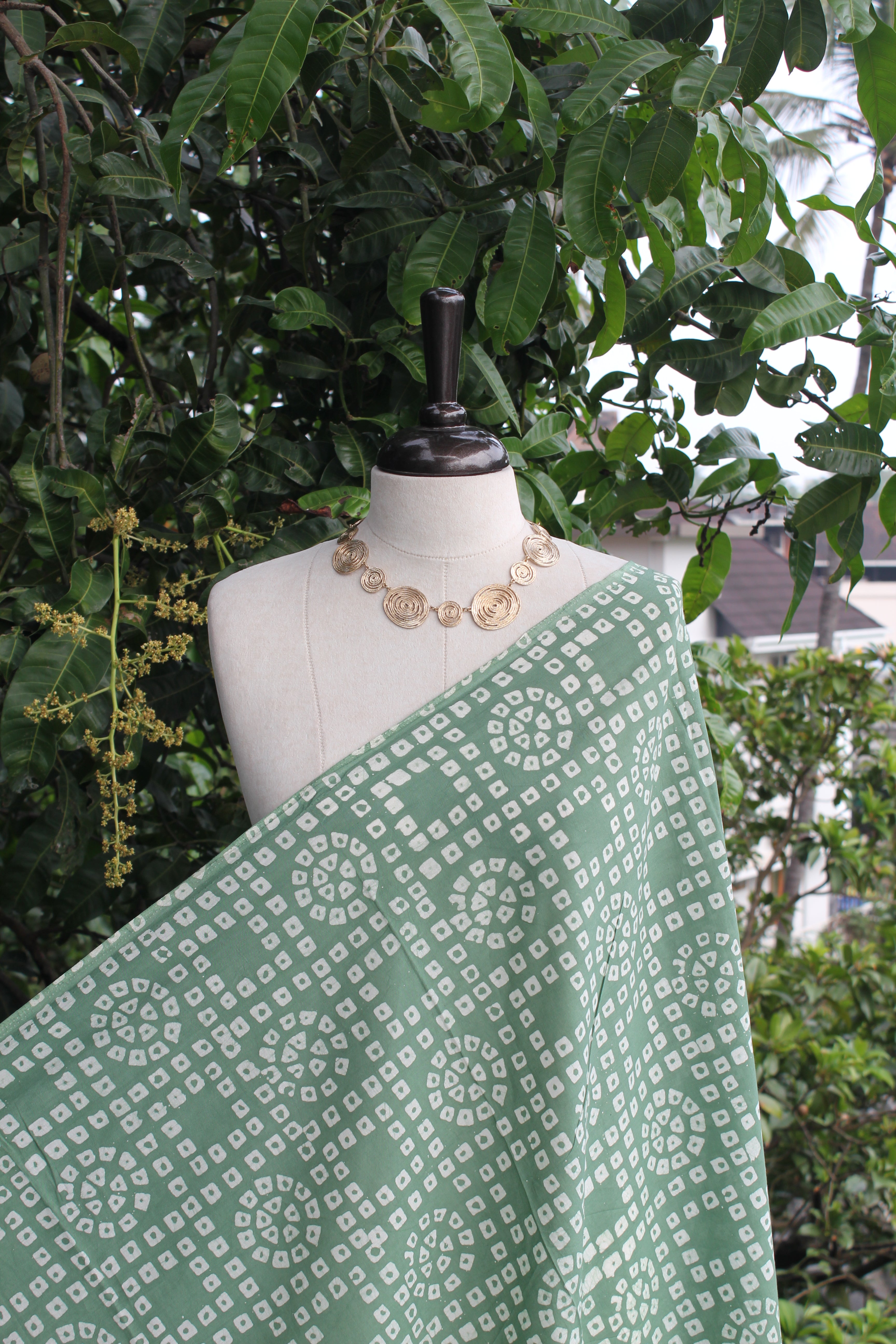GREEN CUTWORK-MLP9